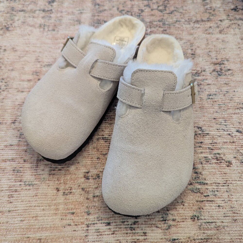 BIRKENSTOCK Women's Boston Shearling Clogs in AntiqueWhite